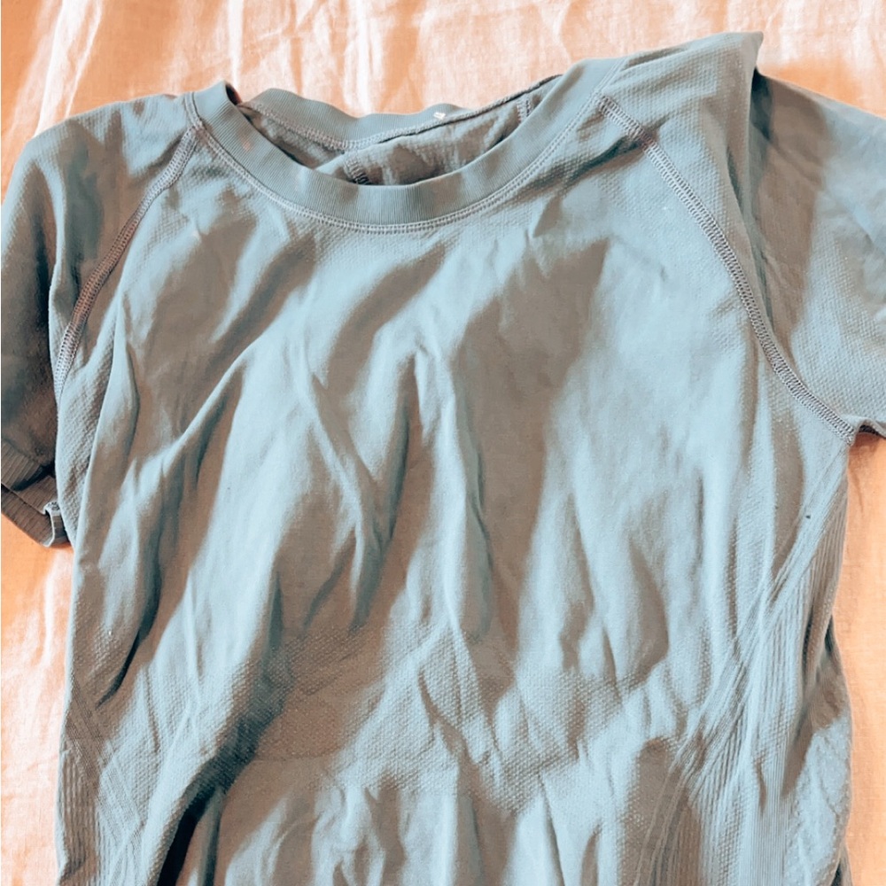 athleta short sleeve top momentum seamless tee light blue